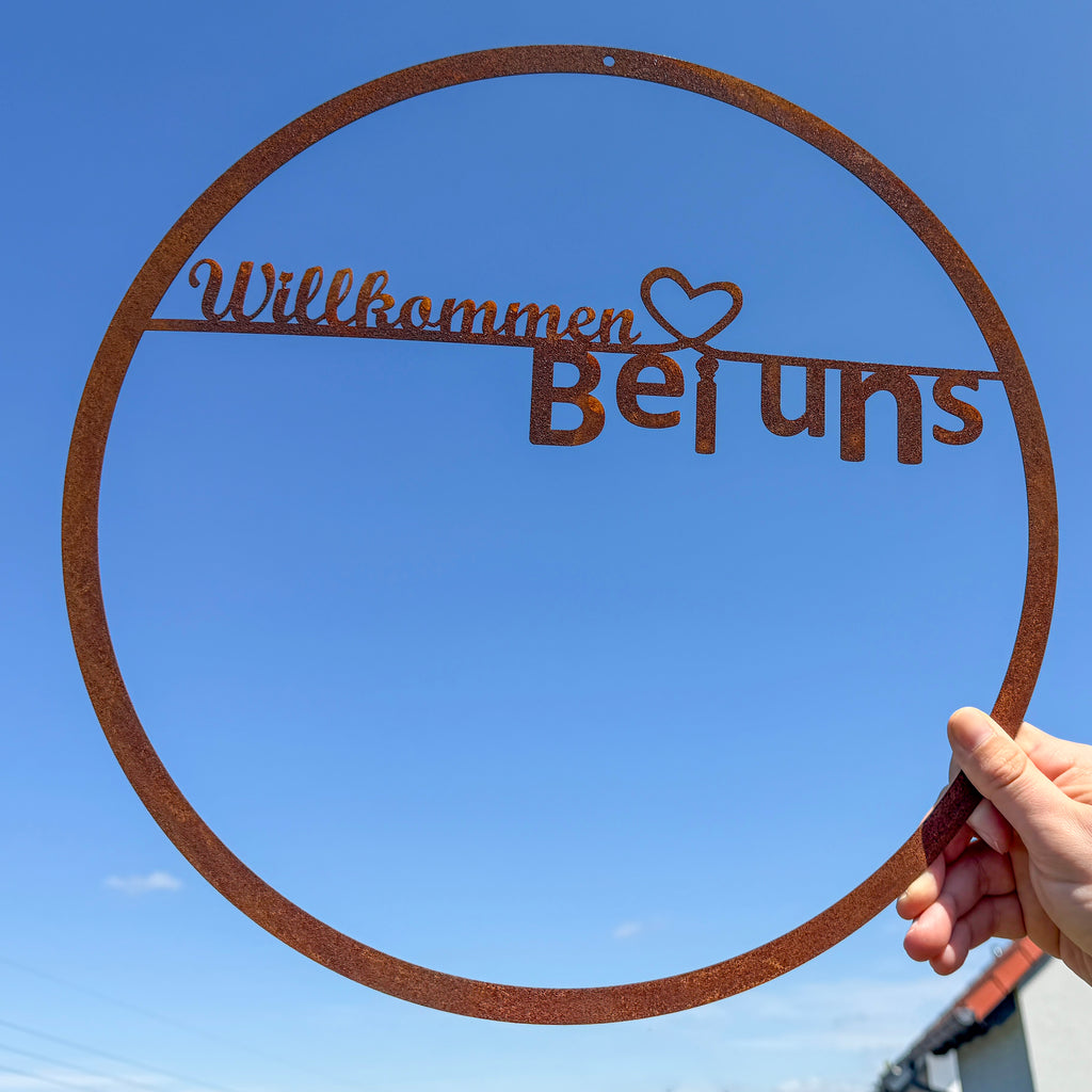 Edelrost-Schild "Willkommen bei uns"